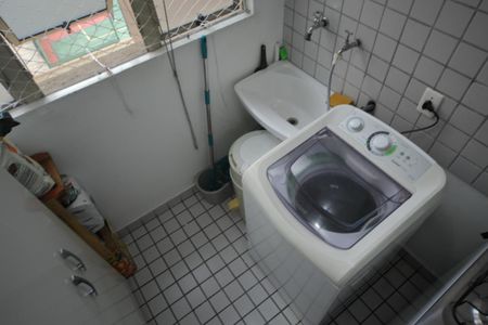 Apartamento à venda com 67m², 3 quartos e 1 vagaÁrea de Serviço
