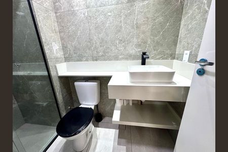 Apartamento para alugar com 45m², 2 quartos e sem vaga Apartamento para alugar com 45m², 2 quartos e sem vagaBanheiro