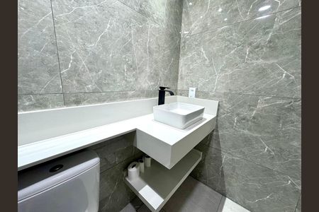 Apartamento para alugar com 45m², 2 quartos e sem vaga Apartamento para alugar com 45m², 2 quartos e sem vagaBanheiro