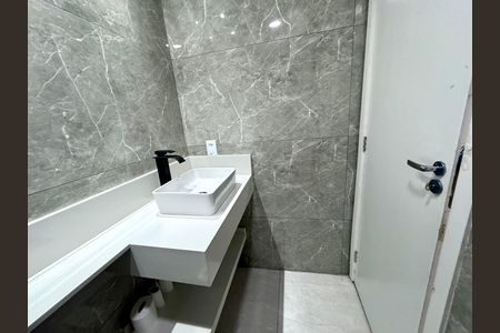Apartamento para alugar com 45m², 2 quartos e sem vaga Apartamento para alugar com 45m², 2 quartos e sem vagaBanheiro