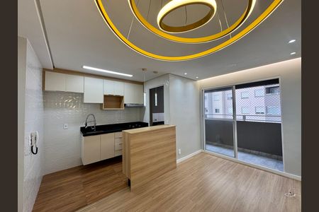 Sala de apartamento para alugar com 2 quartos, 45m² em Jardim São Luís, São Paulo