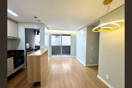 Sala de apartamento para alugar com 2 quartos, 45m² em Jardim São Luís, São Paulo