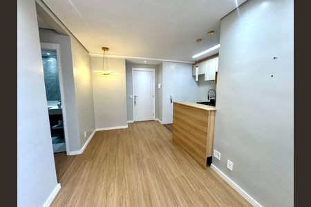 Sala de apartamento para alugar com 2 quartos, 45m² em Jardim São Luís, São Paulo