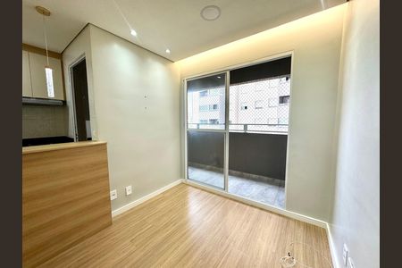 Sala de apartamento para alugar com 2 quartos, 45m² em Jardim São Luís, São Paulo