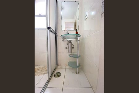 Apartamento à venda com 52m², 2 quartos e 1 vaga Apartamento à venda com 52m², 2 quartos e 1 vagaBanheiro Social