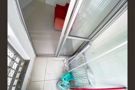 Apartamento à venda com 52m², 2 quartos e 1 vaga Apartamento à venda com 52m², 2 quartos e 1 vagaVaranda