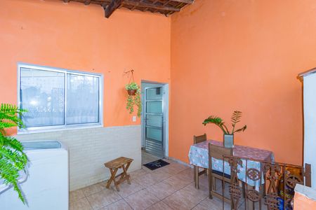 Casa à venda com 125m², 5 quartos e sem vagaCasa 1 - Área de Serviço