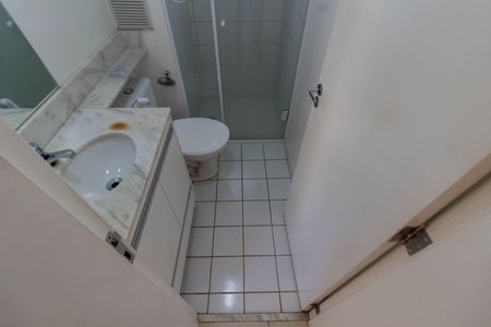 Apartamento à venda com 58m², 2 quartos e 1 vaga Apartamento à venda com 58m², 2 quartos e 1 vagaBANHEIRO