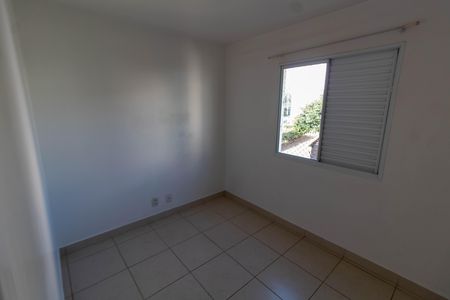 QUARTO  1 de apartamento à venda com 2 quartos, 58m² em Loteamento Center Santa Genebra, Campinas