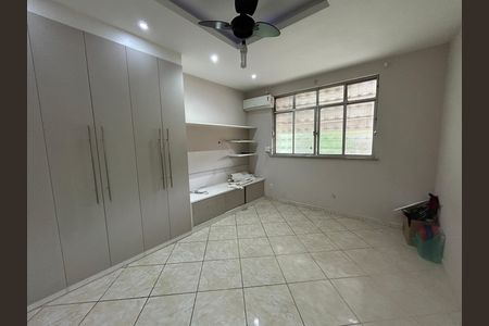 Casa para alugar com 2 quartos, 300m² em Abolição, Rio de Janeiro