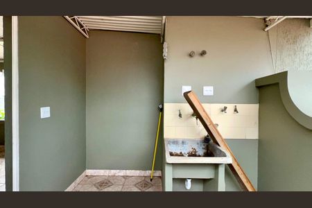 Casa para alugar com 300m², 3 quartos e 6 vagasÁrea de Serviço