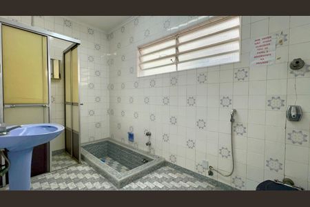 Casa para alugar com 300m², 3 quartos e 6 vagasBanheiro da Suíte