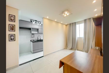 Sala de apartamento para alugar com 2 quartos, 42m² em Jardim Boa Vista (zona Oeste), Osasco