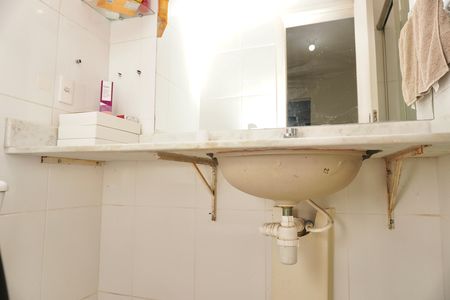 Apartamento à venda com 70m², 3 quartos e 1 vaga Apartamento à venda com 70m², 3 quartos e 1 vagaBanheiro da Suíte
