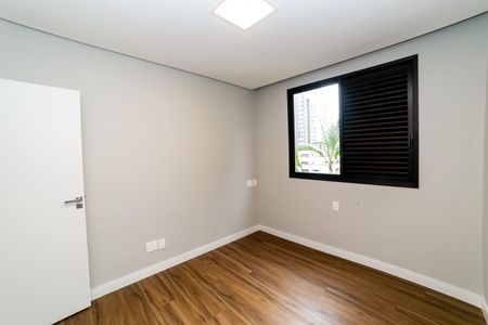 Apartamento à venda com 103m², 3 quartos e 2 vagasQuarto 1