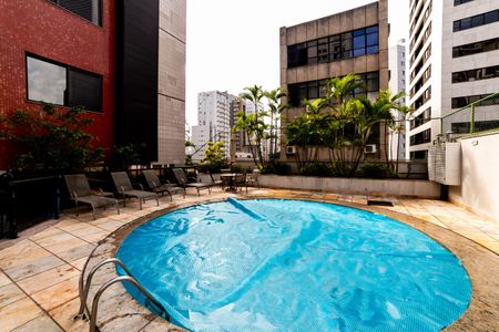 Apartamento à venda com 103m², 3 quartos e 2 vagasÁrea comum - Piscina