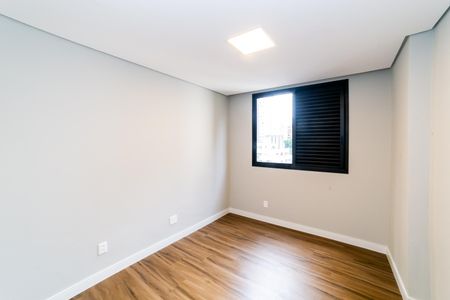 Apartamento à venda com 103m², 3 quartos e 2 vagasQuarto 2