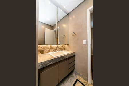 Apartamento à venda com 103m², 3 quartos e 2 vagasBanheiro da Suíte