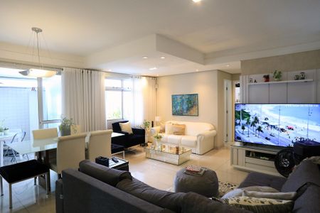 Sala de apartamento à venda com 2 quartos, 118m² em Sagrada Família, Belo Horizonte