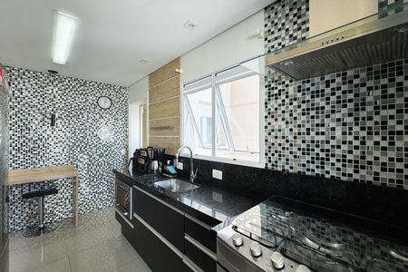 Apartamento à venda com 147m², 3 quartos e 2 vagas Apartamento à venda com 147m², 3 quartos e 2 vagasCozinha