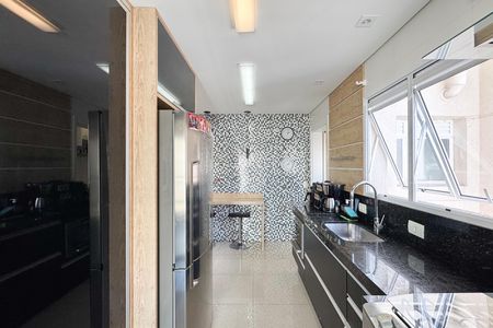Apartamento à venda com 147m², 3 quartos e 2 vagas Apartamento à venda com 147m², 3 quartos e 2 vagasCozinha