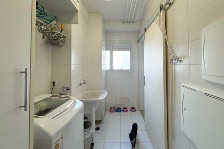 Apartamento à venda com 147m², 3 quartos e 2 vagas Apartamento à venda com 147m², 3 quartos e 2 vagasÁrea de Serviço