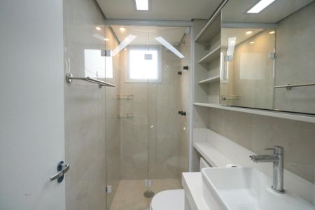 Apartamento à venda com 70m², 3 quartos e 1 vaga Apartamento à venda com 70m², 3 quartos e 1 vagaBanheiro da Suíte