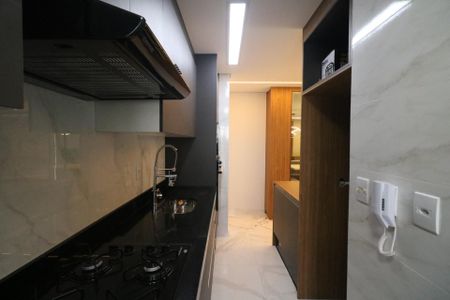 Apartamento à venda com 70m², 3 quartos e 1 vaga Apartamento à venda com 70m², 3 quartos e 1 vagaCozinha e Área de Serviço