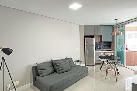 Sala de apartamento para alugar com 1 quarto, 45m² em Gonzaga, Santos