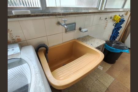 Apartamento à venda com 74m², 3 quartos e sem vaga Apartamento à venda com 74m², 3 quartos e sem vagaÁrea de Serviço
