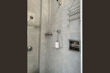 Apartamento à venda com 74m², 3 quartos e sem vaga Apartamento à venda com 74m², 3 quartos e sem vagaBanheiro de serviço