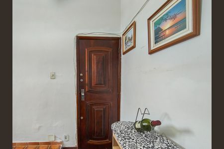 Apartamento à venda com 74m², 3 quartos e sem vaga Apartamento à venda com 74m², 3 quartos e sem vagaEntrada