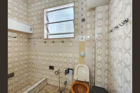 Apartamento à venda com 74m², 3 quartos e sem vaga Apartamento à venda com 74m², 3 quartos e sem vagaBanheiro Corredor