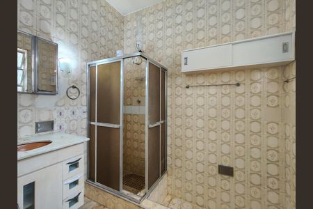 Apartamento à venda com 74m², 3 quartos e sem vaga Apartamento à venda com 74m², 3 quartos e sem vagaBanheiro Corredor