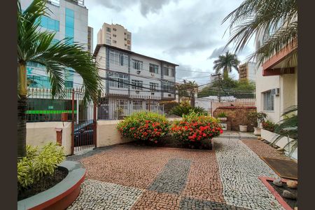 Apartamento à venda com 74m², 3 quartos e sem vaga Apartamento à venda com 74m², 3 quartos e sem vagaFachada e portaria
