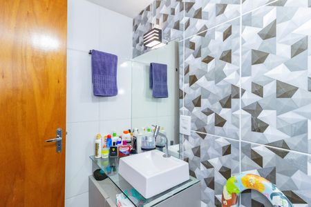 Apartamento para alugar com 65m², 2 quartos e 1 vaga Apartamento para alugar com 65m², 2 quartos e 1 vagaBanheiro