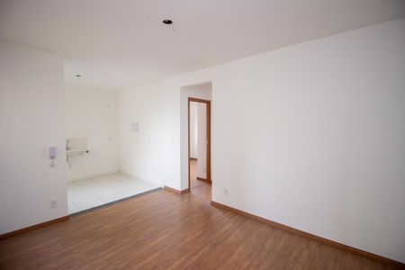 Sala de apartamento para alugar com 2 quartos, 55m² em Vale das Amendoeiras, Contagem