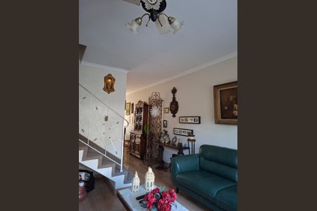Foto 01 de casa à venda com 4 quartos, 240m² em Jardim Francisco Mendes, São Paulo