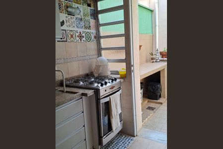 Foto 07 de casa à venda com 4 quartos, 240m² em Jardim Francisco Mendes, São Paulo