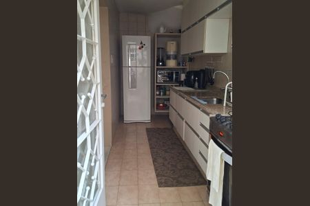 Foto 21 de casa à venda com 4 quartos, 240m² em Jardim Francisco Mendes, São Paulo