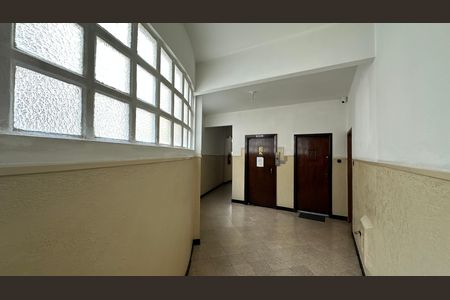 Apartamento para alugar com 70m², 2 quartos e sem vaga