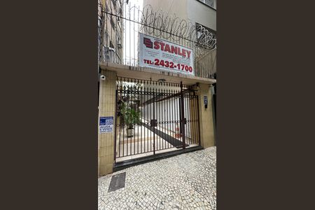 Apartamento para alugar com 70m², 2 quartos e sem vaga