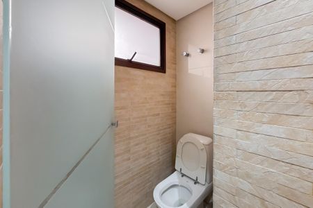 Apartamento para alugar com 117m², 2 quartos e 2 vagas Apartamento para alugar com 117m², 2 quartos e 2 vagasBanheiro da Suíte Master