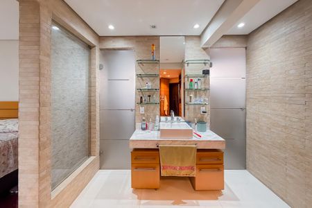 Apartamento para alugar com 117m², 2 quartos e 2 vagas Apartamento para alugar com 117m², 2 quartos e 2 vagasBanheiro da Suíte Master