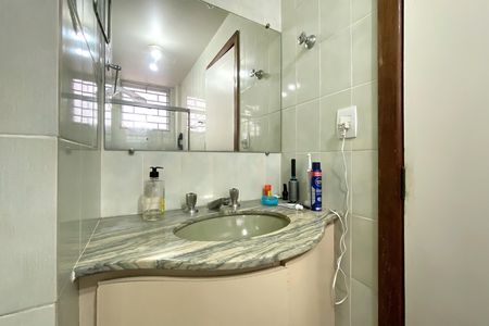 Apartamento à venda com 115m², 3 quartos e 1 vaga Apartamento à venda com 115m², 3 quartos e 1 vagaBanheiro da Suíte