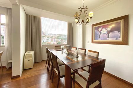 Apartamento à venda com 115m², 3 quartos e 1 vaga Apartamento à venda com 115m², 3 quartos e 1 vagaSala de Jantar