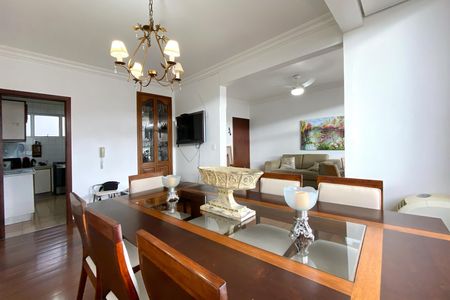 Apartamento à venda com 115m², 3 quartos e 1 vaga Apartamento à venda com 115m², 3 quartos e 1 vagaSala de Jantar