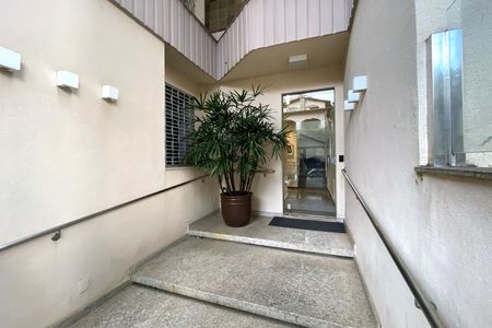 Apartamento à venda com 115m², 3 quartos e 1 vaga Apartamento à venda com 115m², 3 quartos e 1 vagaEntrada