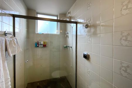 Apartamento à venda com 115m², 3 quartos e 1 vaga Apartamento à venda com 115m², 3 quartos e 1 vagaBanheiro