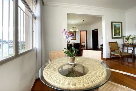 Apartamento à venda com 115m², 3 quartos e 1 vaga Apartamento à venda com 115m², 3 quartos e 1 vagaSala